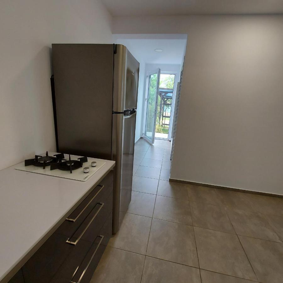 Villa Romelia - Select Apartments バドゥ エクステリア 写真