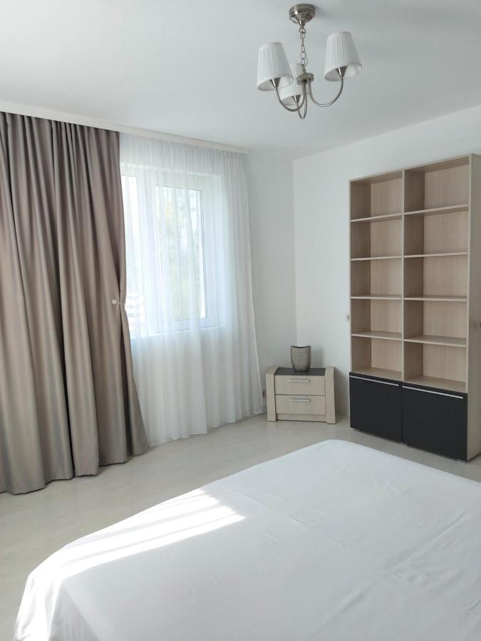 Villa Romelia - Select Apartments バドゥ エクステリア 写真